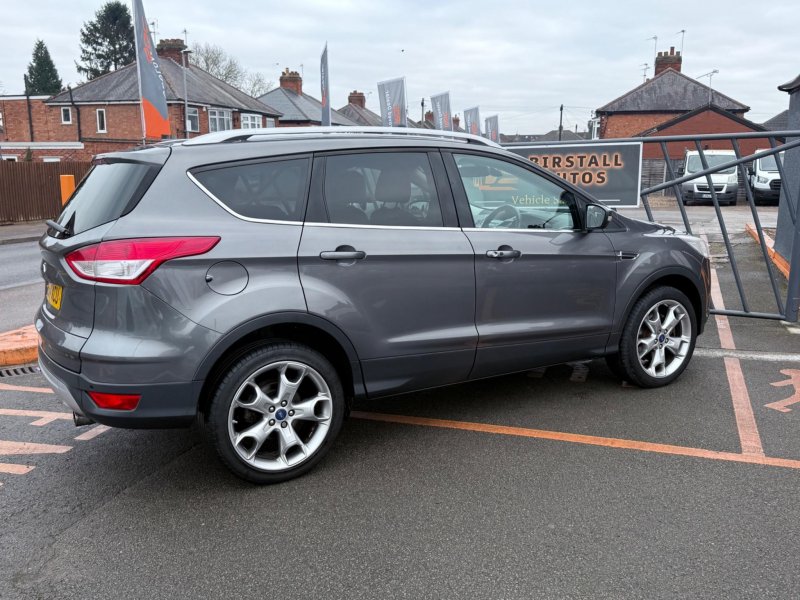 FORD KUGA