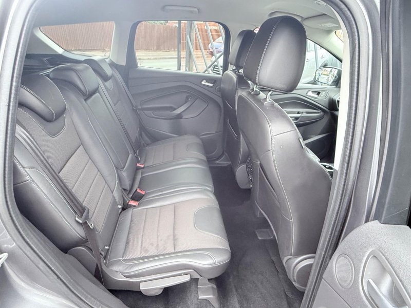 FORD KUGA