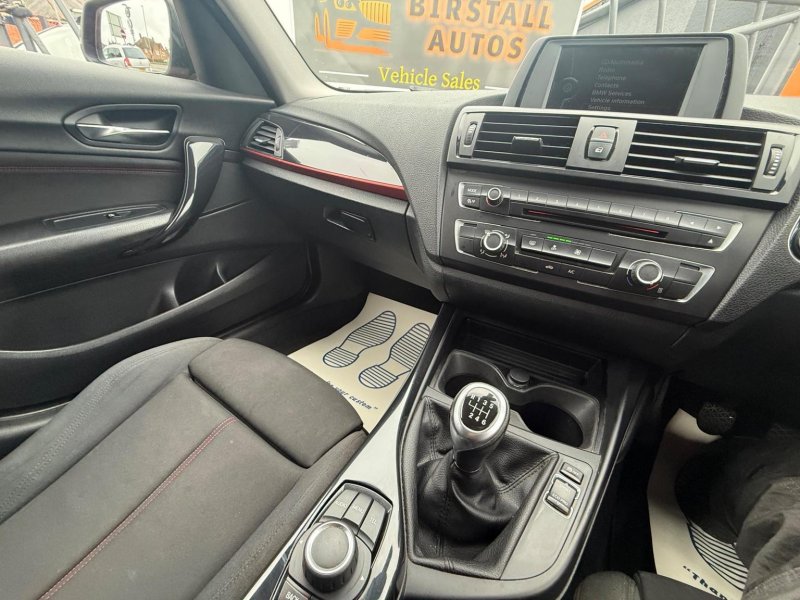 BMW 1 SERIES