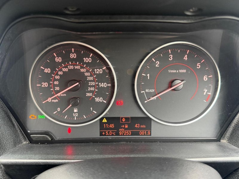 BMW 1 SERIES