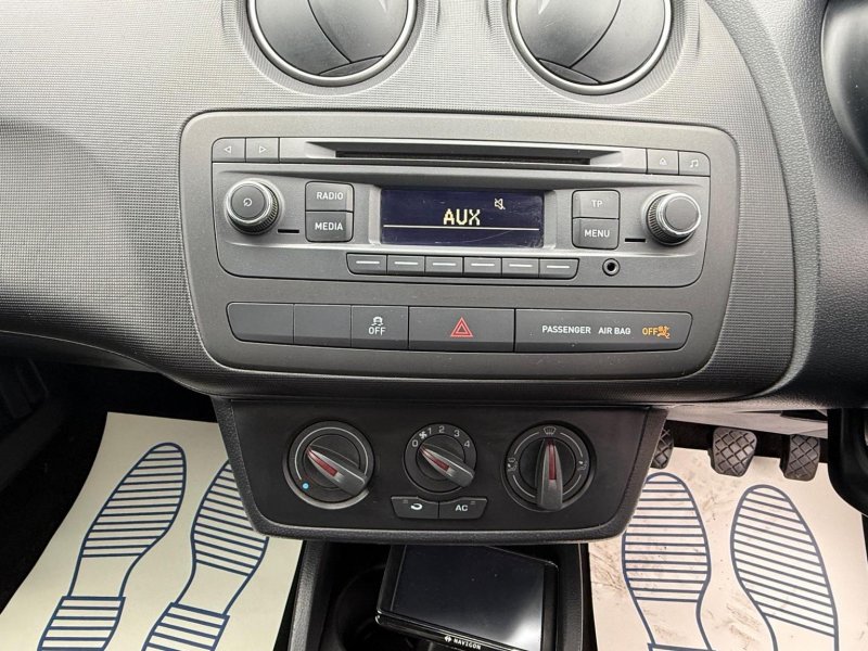 SEAT IBIZA