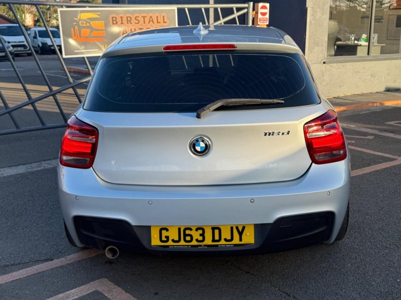 BMW 1 SERIES