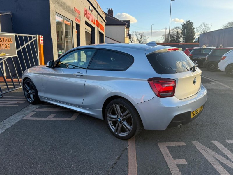 BMW 1 SERIES