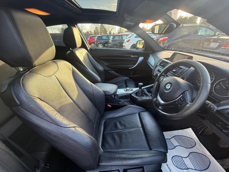 BMW 1 SERIES
