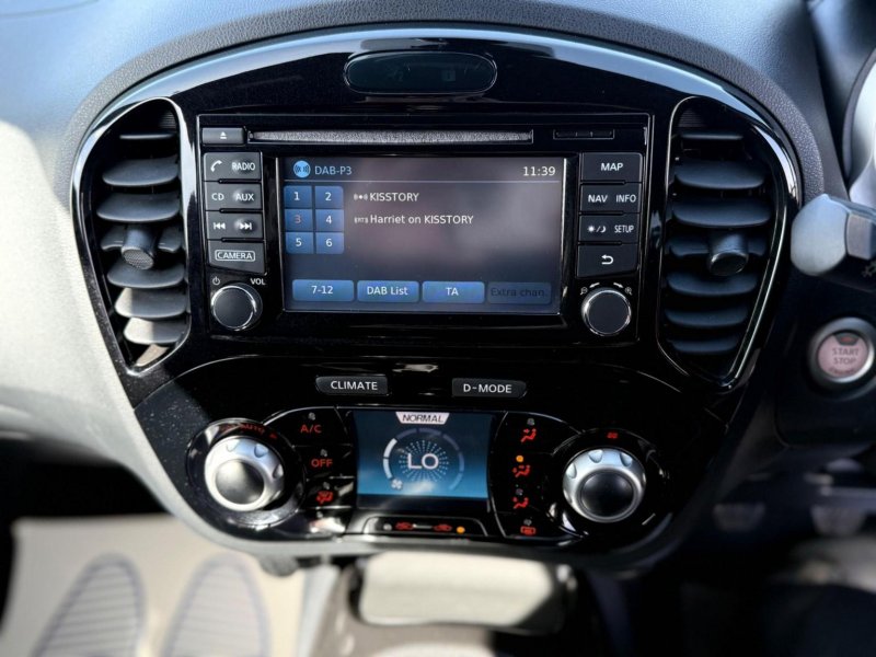 NISSAN JUKE