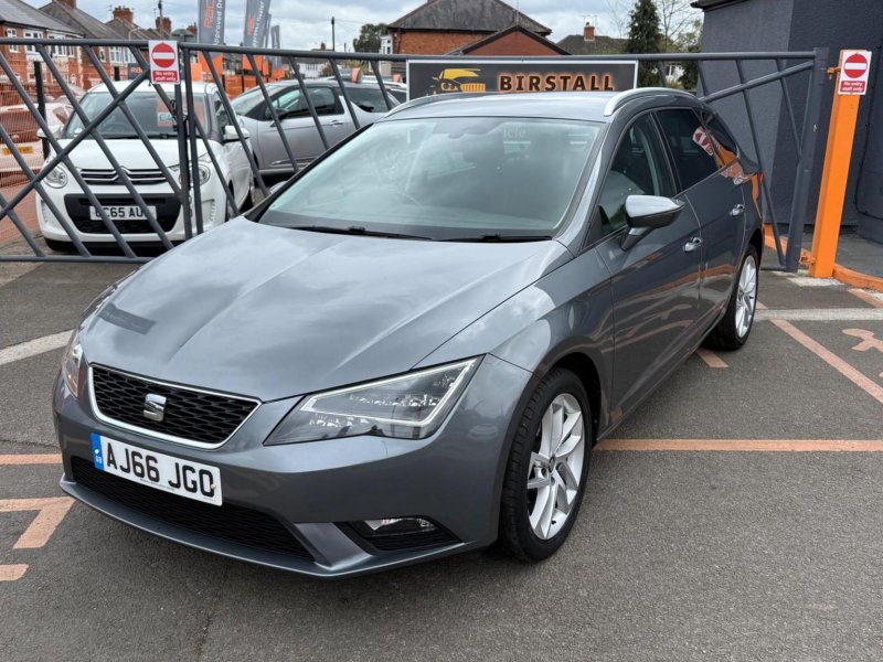 SEAT LEON