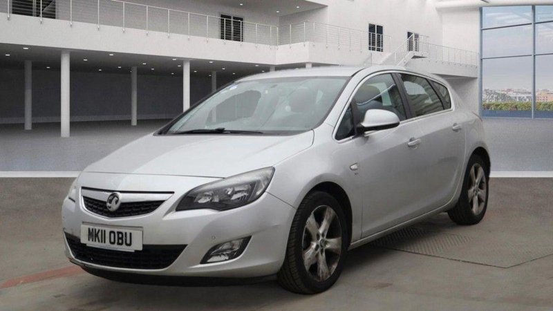 VAUXHALL ASTRA