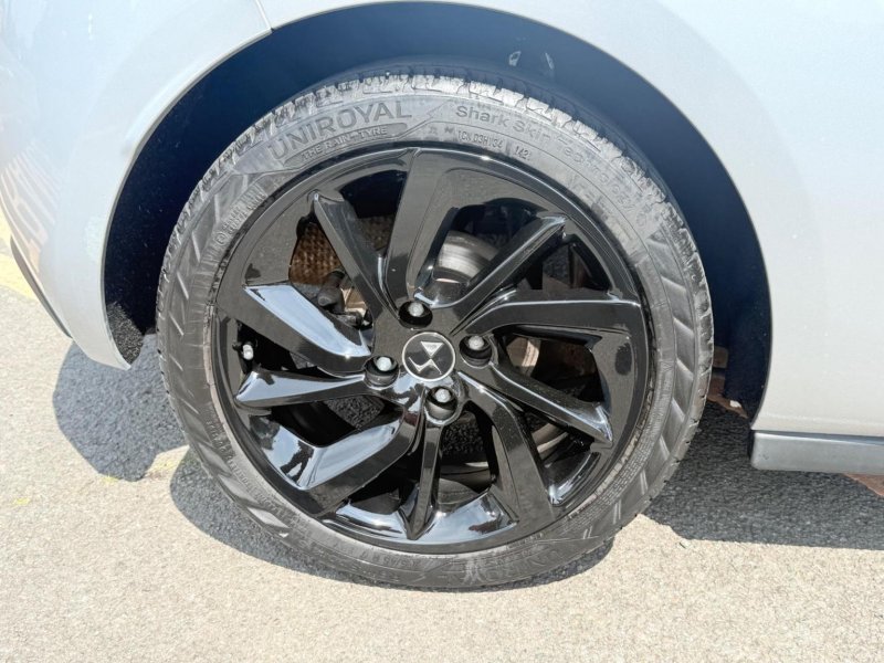 DS AUTOMOBILES DS 3