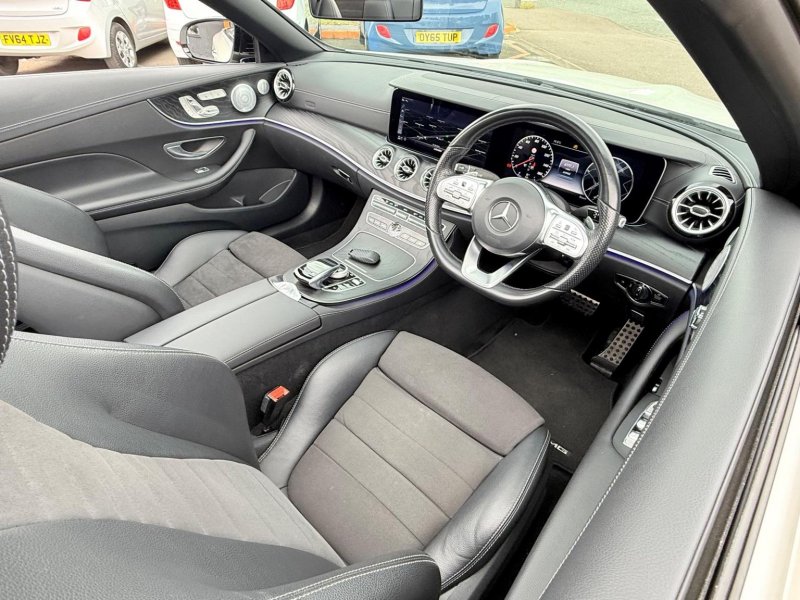 MERCEDES-BENZ E CLASS