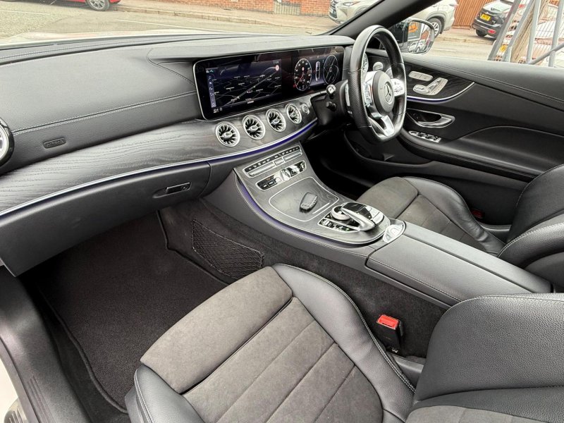 MERCEDES-BENZ E CLASS