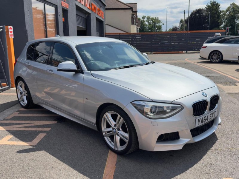BMW 1 SERIES