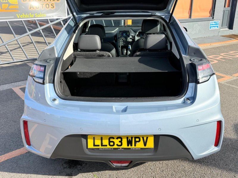 VAUXHALL AMPERA