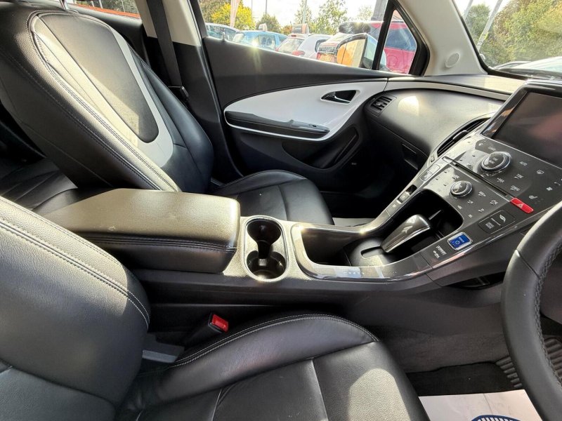 VAUXHALL AMPERA