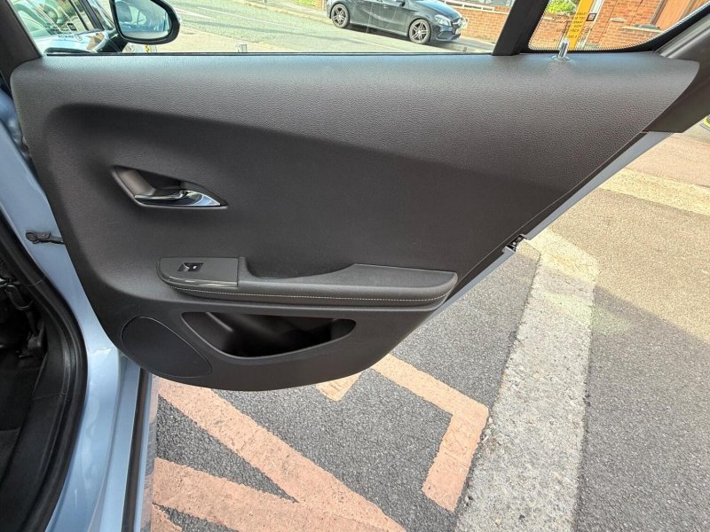 VAUXHALL AMPERA